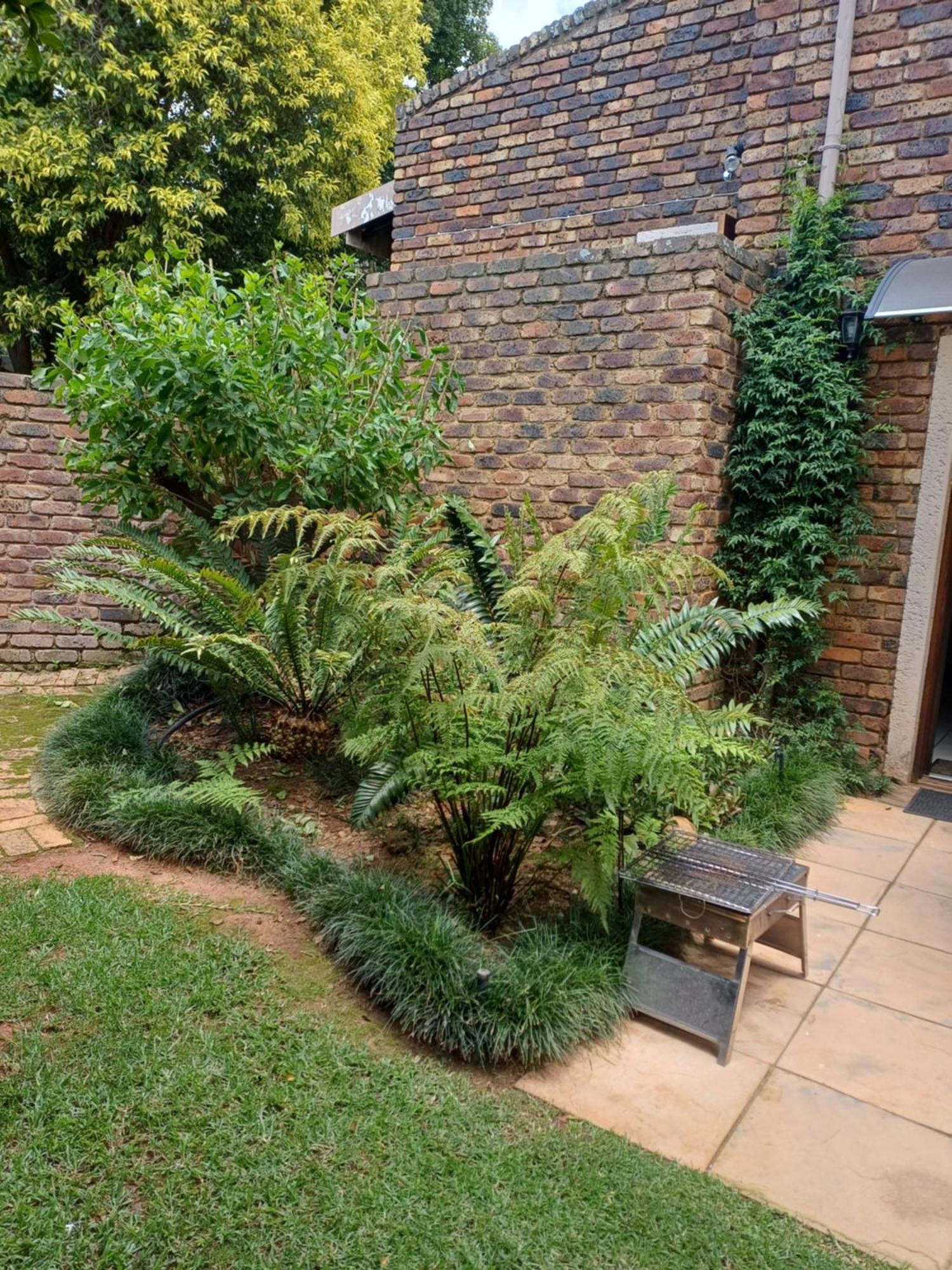 Green Scape Flatlet Pretoria-Noord Dış mekan fotoğraf